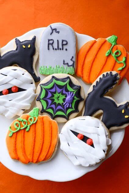 December 14, 2019 · modified: Easy Halloween Cookie Recipes for Kids - 20 Halloween ...