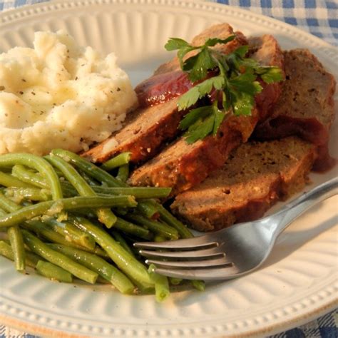 Sometimes to switch it up instead of topping with tomato soup i'll use salsa. Low-Fat Slow Cooker Glazed Meatloaf - Fresh Family Recipes