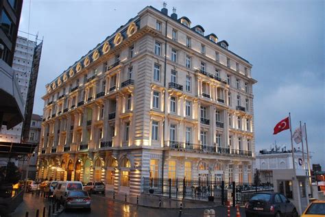 The Pera Palace Istanbuls Iconic Hotel To The Stars Pera Palace
