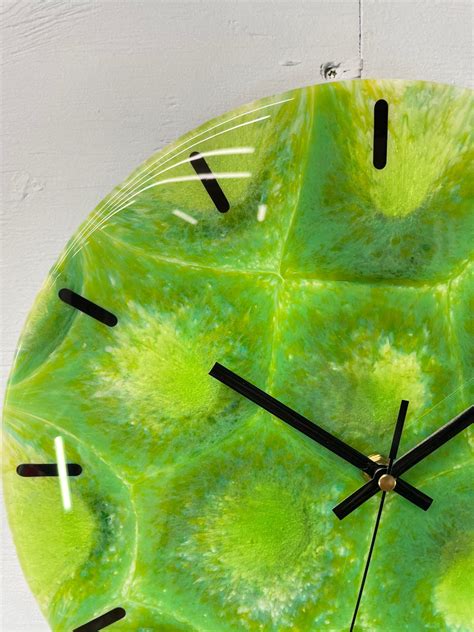 33cm Green Abstract Modern Resin Wall Clock Unusual Wall Etsy