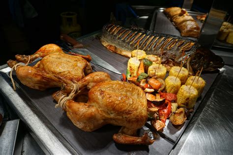 Di bogor kamu bisa menjumpainya di the lake house. RESTORAN KONTIKI THE FEDERAL KUALA LUMPUR SAJI BUFET MAKAN ...