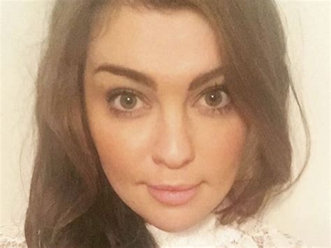 hollyoaks sarah george hits back at her body shamers look