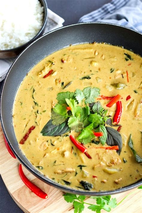 Featured in trinidadian roti and fillings. Easy Thai Green Chicken Curry | That Spicy Chick