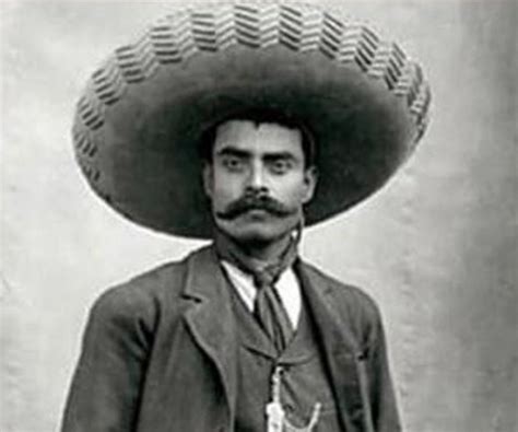 sintético 99 foto foto de emiliano zapata a color mirada tensa