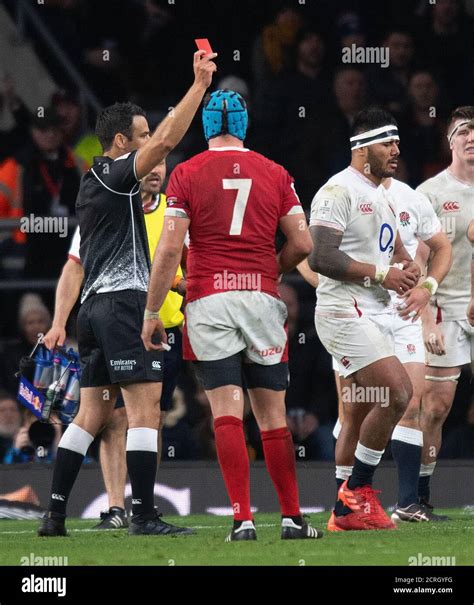 Rugby Red Card Hi Res Stock Photography And Images Alamy