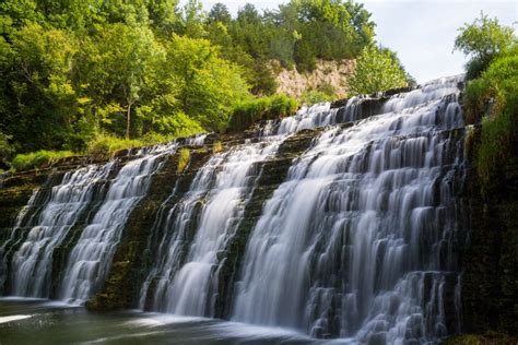 15 amazing waterfalls in illinois the crazy tourist 2022