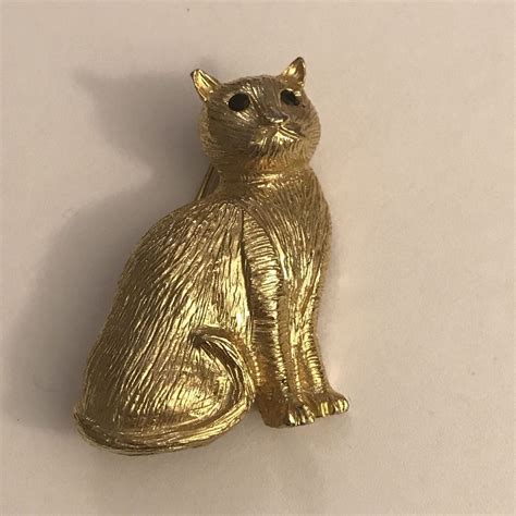 Vintage Jewelry Black Eyed Textured Gold Kitty Cat Brooch Pin