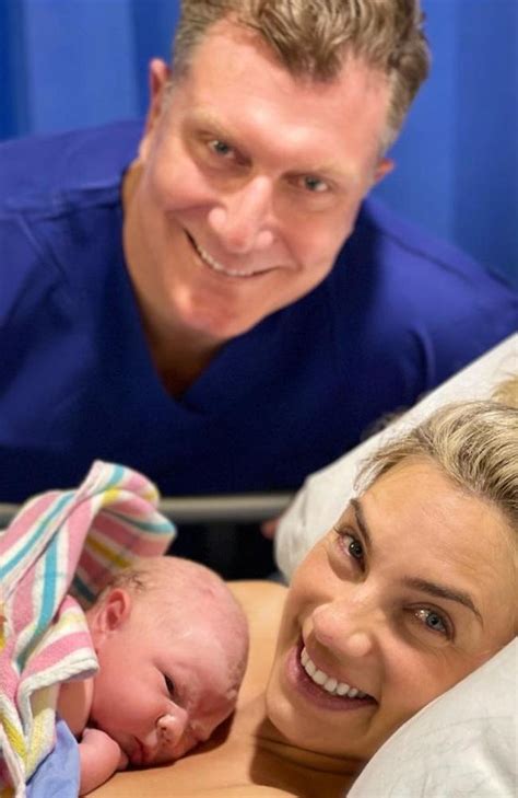 Red Wiggle Simon Pryce Welcomes Son With Lauren Hannaford The Mercury