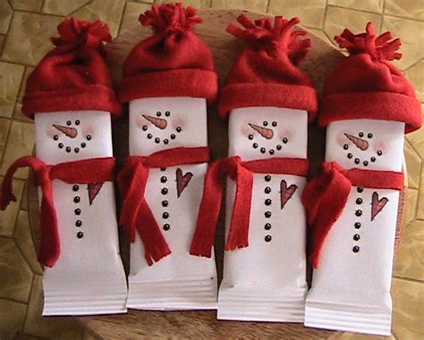 This free printable is for a snowman candy bar wrapper. Gloria's Gallery: Snowman candy bar wrapper