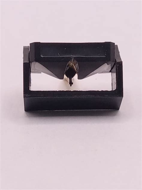 Shure Vn G Generic Stylus For Shure V Type Cartridge Nude Diamond