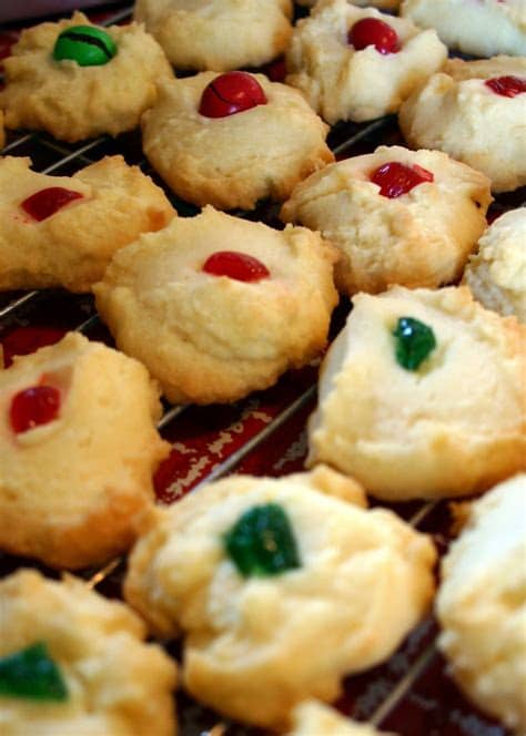 With only 3 ingredients, our easy butter shortbread recipe is a marvel. Jo and Sue: Whipped Shortbread Cookies