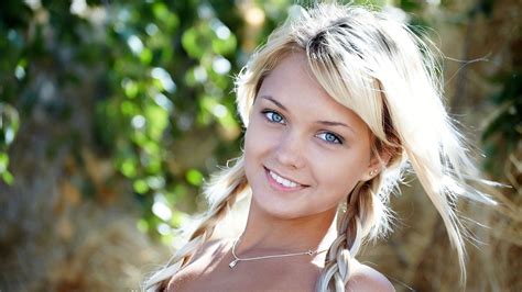 Women Blonde Smiling Lada D Blue Eyes Dyed Hair Wallpapers HD Desktop And Mobile Backgrounds