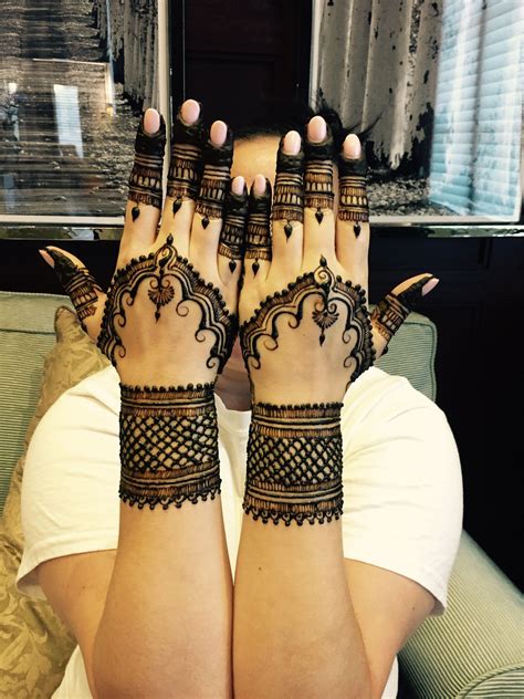 pin-by-poonam-henna-art-on-traditional-bridal-henna-henna,-henna-hand-tattoo,-hand-tattoos