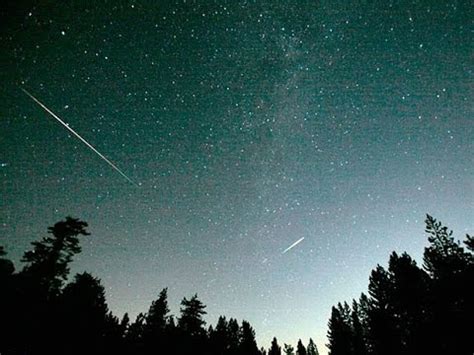 Veja mais ideias sobre chuva de meteoros, meteoros, jardim meteoro. Chuva de Meteoros Líridas hoje sexta feira 22/23 Abril 2016 - YouTube