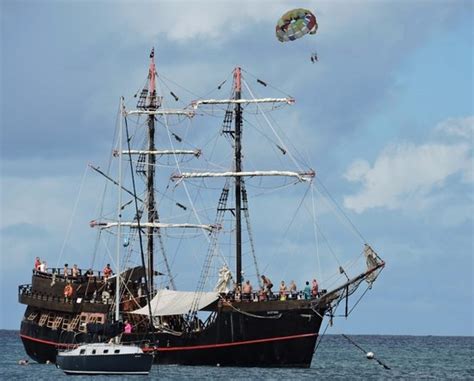 The Pearl Pirate Ship Tour Or Parasailinglots To Do In Stlucia