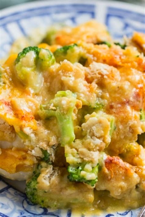 This easy casserole recipe is everything you want in a quick and comforting dinner. Broccoli Cheddar Chicken (Cracker Barrel Copycat) in 2020 ...