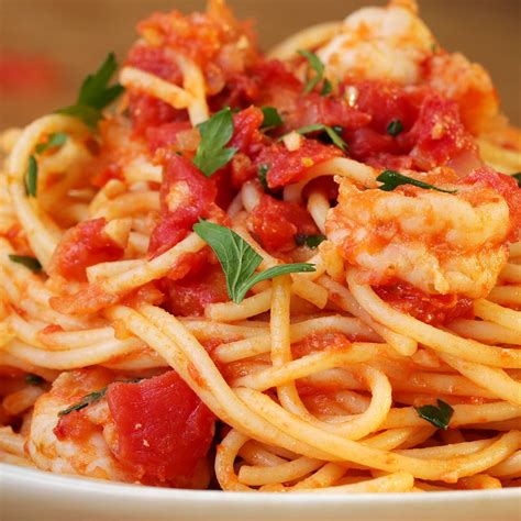 Low carb spaghetti squash recipes. Creamy Garlic Pasta Tasty : Spaghetti With Cheese And ...
