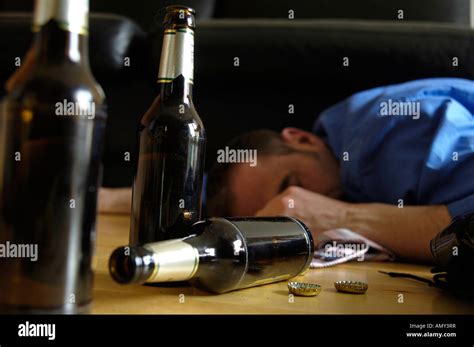 Drunken Man Hi Res Stock Photography And Images Alamy