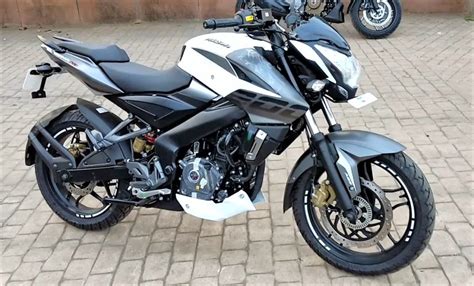 Bajaj Pulsar Ns200 Abs Price Pic Differences With Non Abs Variant