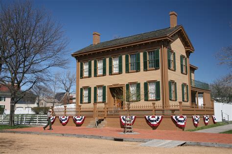 Historic Sites To Visit Near Springfield, Illinois - Museums & Attractions