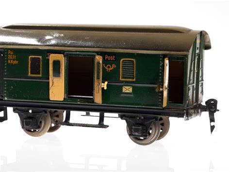 Herr marquardt von hodenberg tel.: This rich green, chromolithographed Märklin mail car from the 17330 model with O gauge features ...
