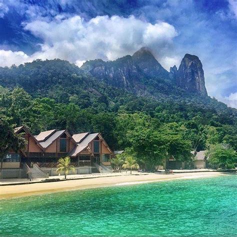 For malay in malaysia, tagalog in the philippines, vietnamese in vietnam, i think they also got the roman alphabet from their colonial past. 10 Luxury Resorts In Malaysia To Live With No Regrets ...