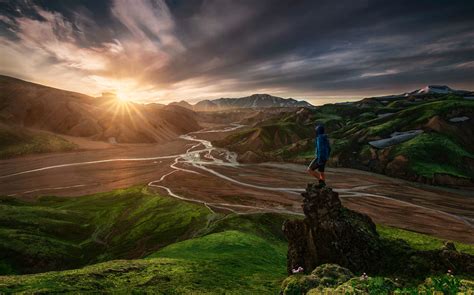 On Top Of The World With Max Rive Scene360