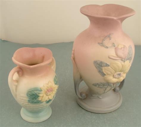 2 Vintage Hull Vases Magnolia 2 Water Lillies L 1 1940