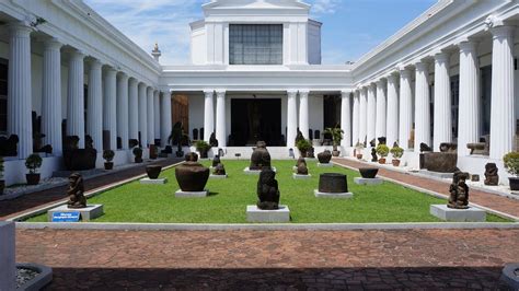 Entertaining history: Akhir Pekan @Museum Nasional - Art & Culture
