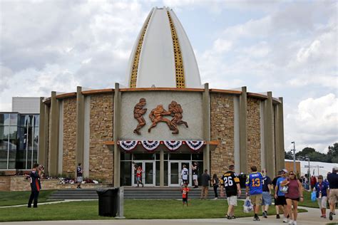 Pro Football Hall Of Fame Reopens Game Still Scheduled