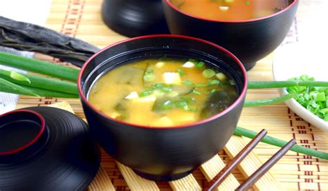 Miso Soup Recipe How To Make With Only 6 Ingredients Easy
