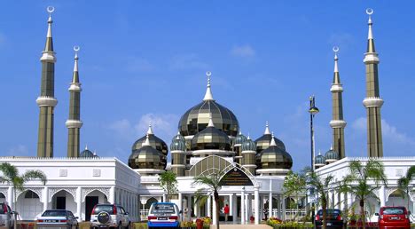 Bank islam kuala terengganu, kuala terengganu, terengganu, malaizija 2.7. MASJID KRISTAL IKON TAMAN TAMADUN ISLAM | Berbaloi di ...