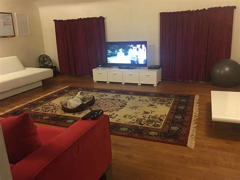 Open living room of FREE furniture finds on craigslist. It pays to