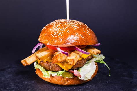 All In Cu Dă Toate Burger — Snobbish Burger