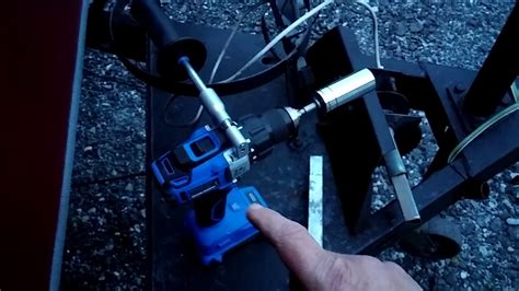 Using A Cordless Drill To Lift The Pop Up Camper Roof Youtube