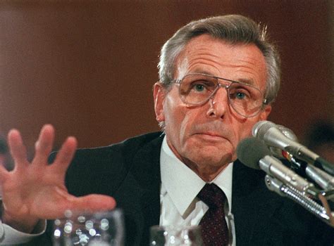 Frank Carlucci Former Pentagon Chief Who Served As Crisis Manager To