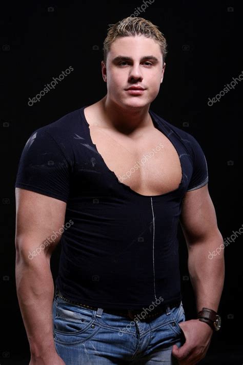 Young And Beautiful Muscle Man — Stock Photo © Yekophotostudio 3827604