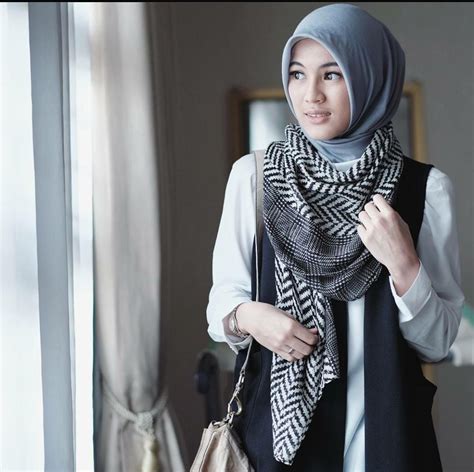 Tak Hanya Untuk Hijab Scarf Juga Bisa Jadi 4 Aksesori Menarik Malang Times