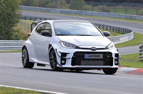Tamamen yeni platform ve motora sahip araçta, aynı zamanda yeni süspansiyonlar gr yaris'in performansı ise geliştirme aşamasında profesyonel yarış ve ralli pilotları tarafından test edildi. ≫🥇Toyota GR Yaris: prototipo modificado