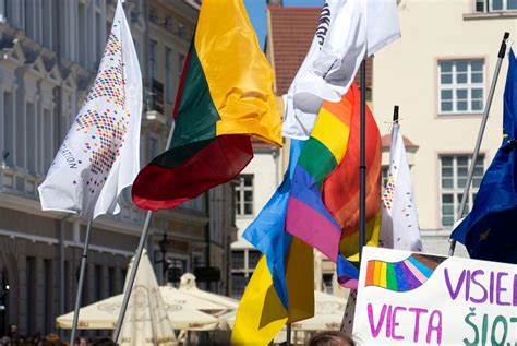 Same Sex Couples Can Now Get Married In Estonia Lgbtq Nation