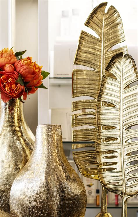 Gold Home Decor | Gold living room decor, Gold home decor, Gold home