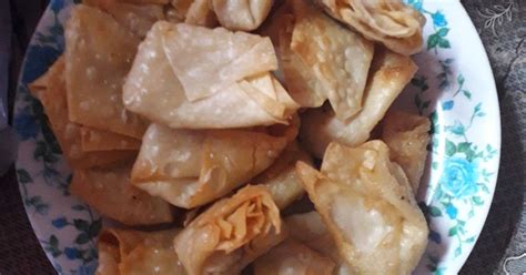 Mi ayam adalah andalan jutaan orang indonesia untuk sarapan hingga makan sore. 383 resep pangsit goreng isi ayam enak dan sederhana - Cookpad