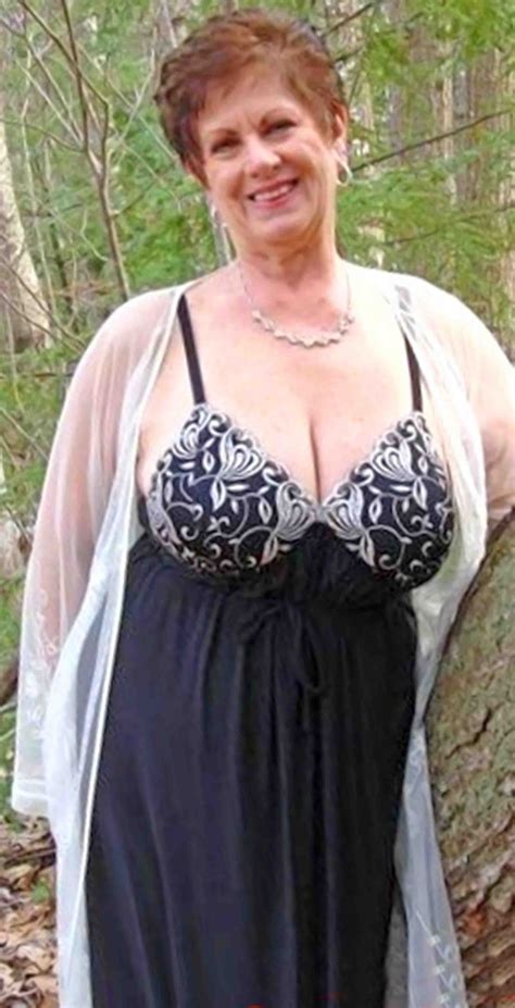 Pin On Beautiful And Sexy Older Women