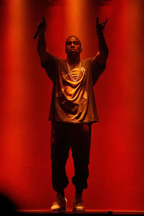 Pin By Semih On Kanye West Kanye West Wallpaper Kanye West Yeezus