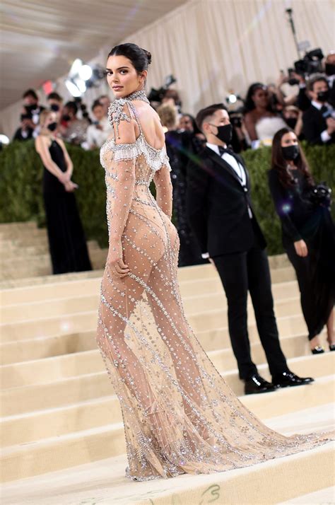 Kendall Jenner S Met Gala Look Channels Audrey Hepburn