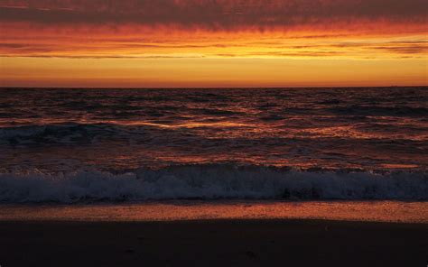 Download Wallpaper 3840x2400 Sea Waves Coast Sunset Nature Dark 4k