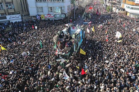Us Iran Crisis Dozens Killed In Stampede At Qasem Soleimanis Funeral