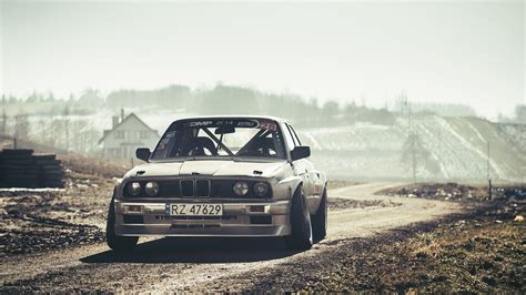 Maybe you would like to learn more about one of these? BMW E30 Wallpaper 11 - 2560x1440