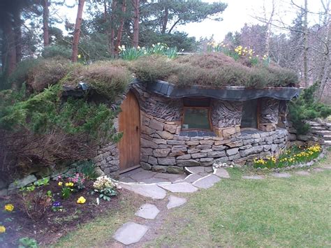 Findhorn Garden Hut Unusual Homes