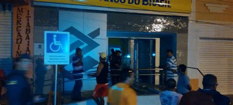 bandidos explodem caixas eletrônicos de agência bancária em salgado sergipe a8 sergipe